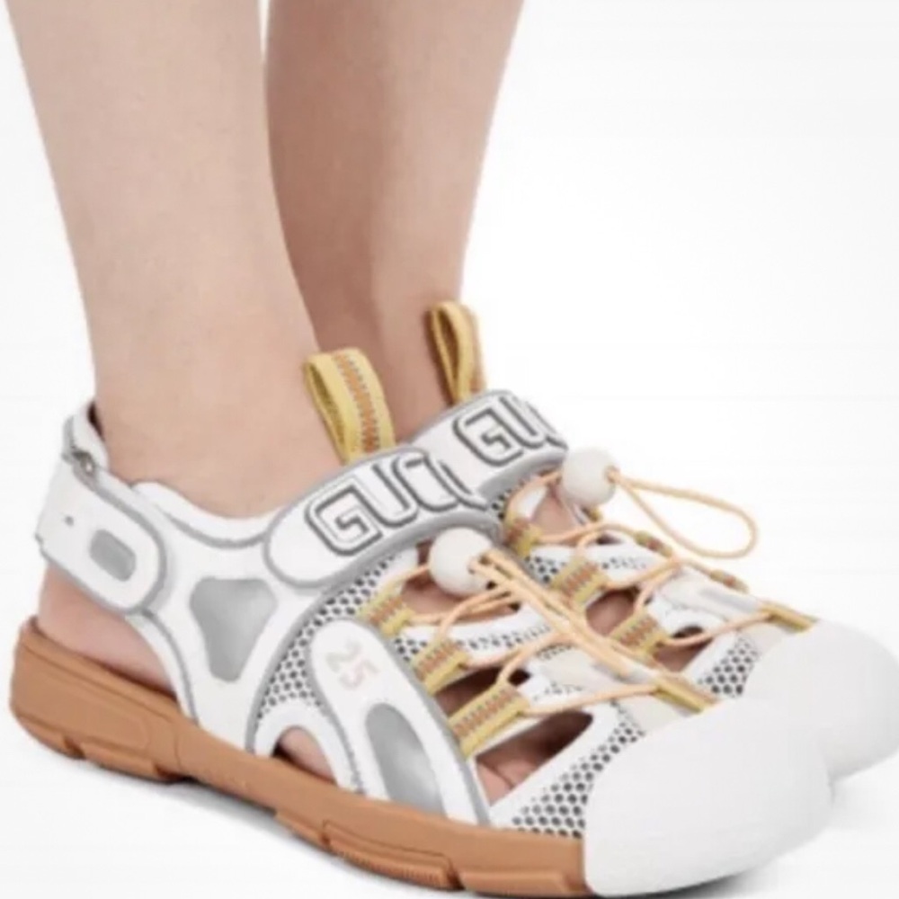 Gucci Tinsel leather sandals fits ladies 7 . No box only dust bag.